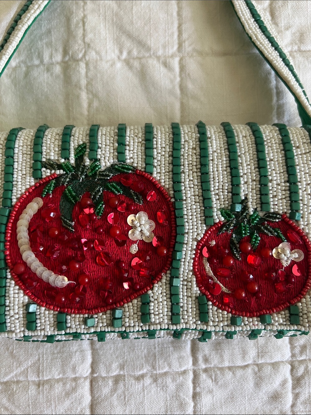Made in India Tomato Beaded Bag - Picture 2 of 16